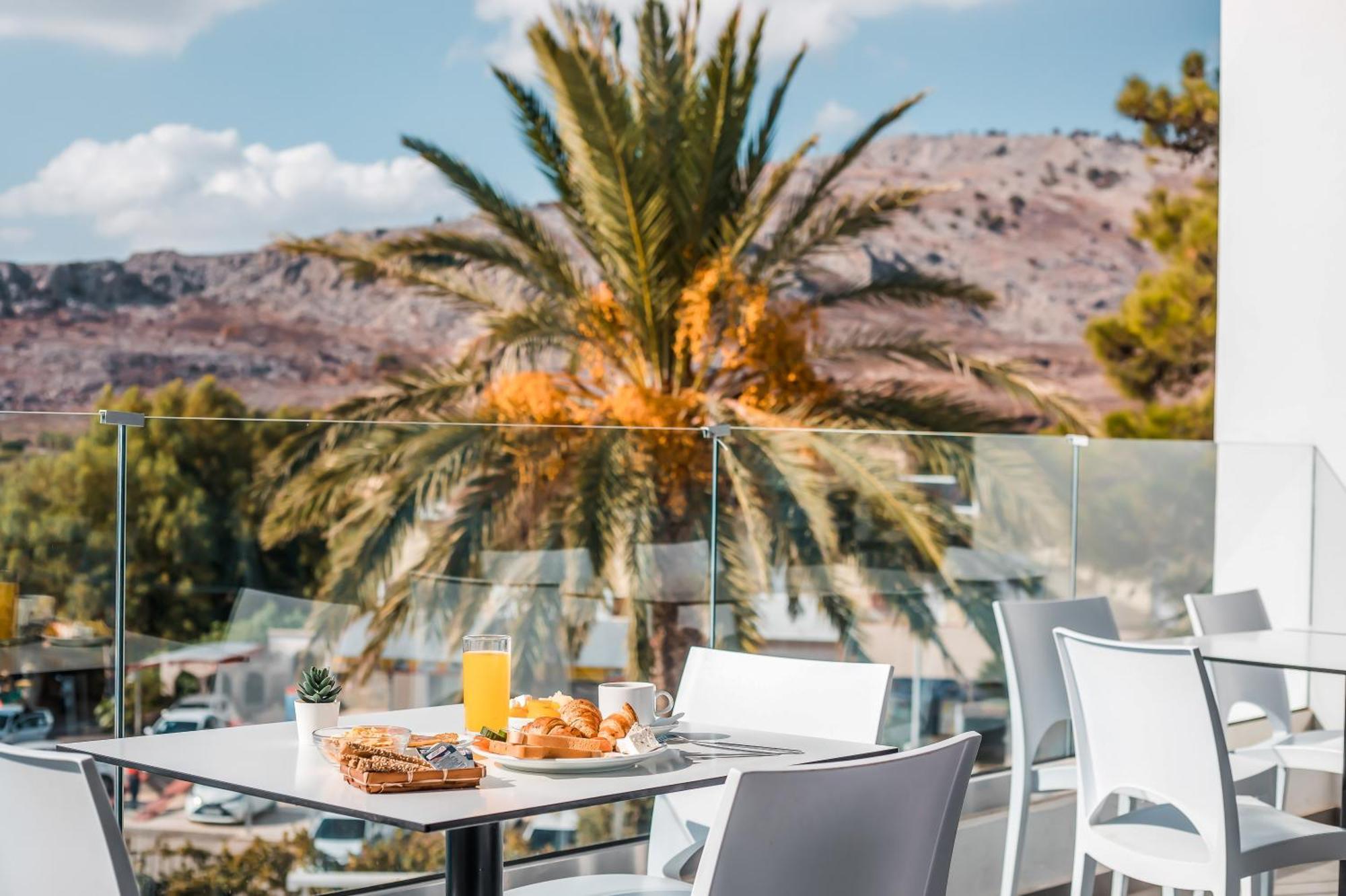 Aiora Resort Pefki  Экстерьер фото