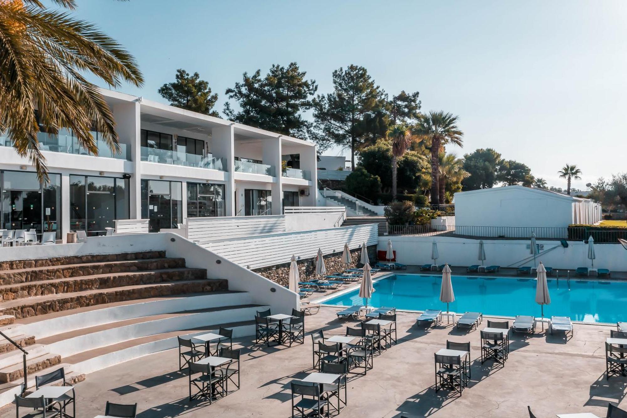 Aiora Resort Pefki  Экстерьер фото