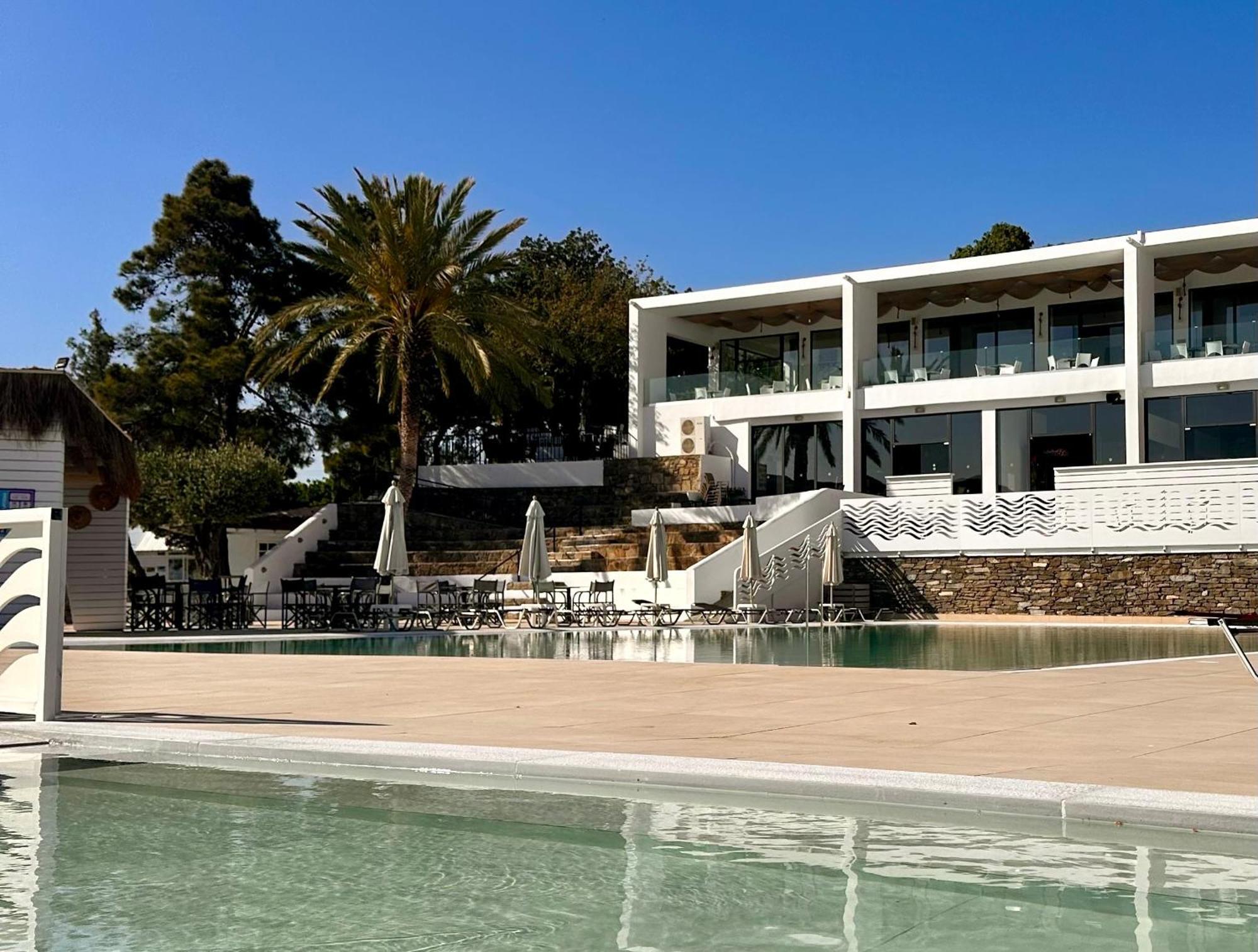 Aiora Resort Pefki  Экстерьер фото